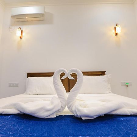 D Marit Motel Негомбо Экстерьер фото
